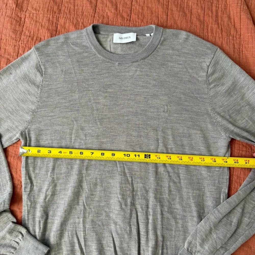 Les Deux $159 Greyson Merino Wool Crew Knit Sweater Men’s Large Taupe Copenhagen